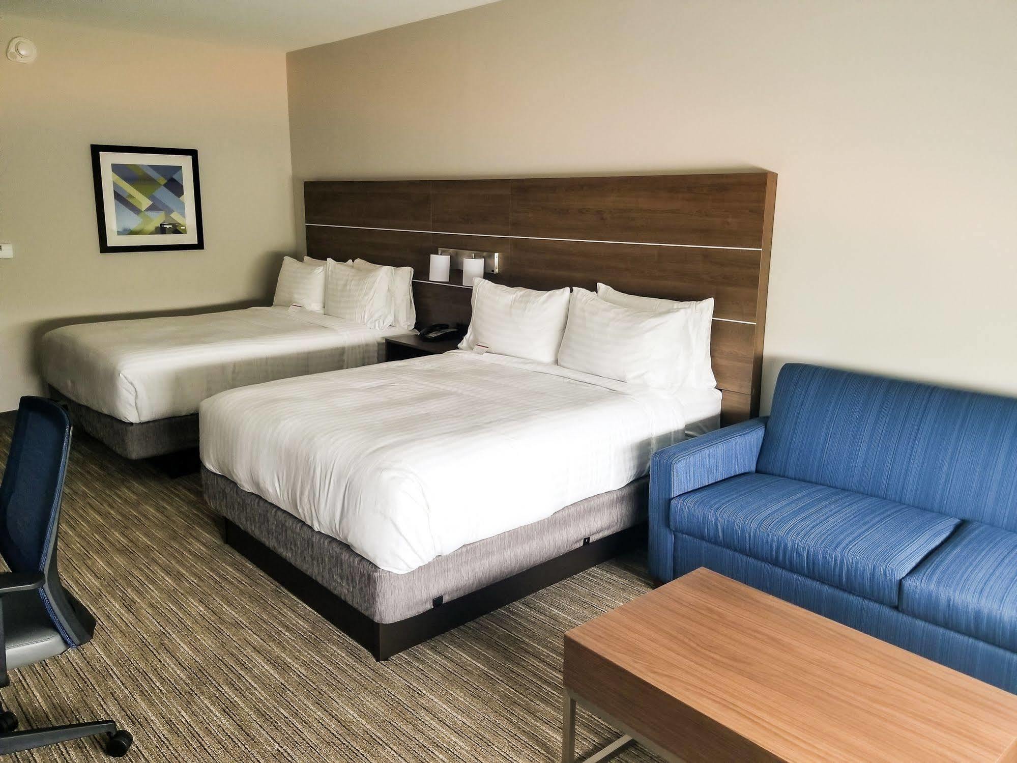 Hotel Express & - Ne - Area By Ihg Charlotte